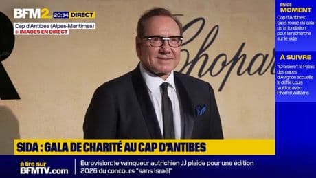 Cannes: l'acteur Kevin Spacey sur le tapis rouge du gala annuel de l'amfAR
