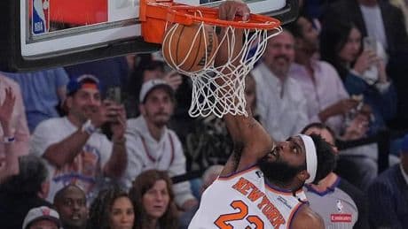 Basketball-Playoffs: Berauschender Sieg: New York wahrt Chance aufs NBA-Finale