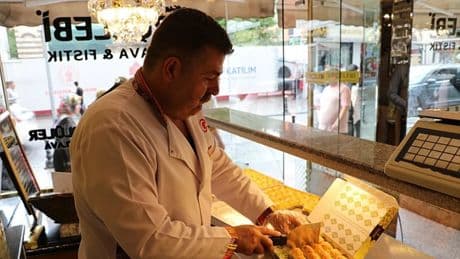 Gaziantep esnafı Ziraat Türkiye Kupası heyecanı yaşıyor