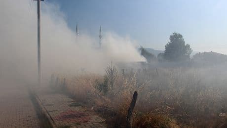 Bolu'da hurda deposunda yangın: Dumanlar gökyüzünü kapladı