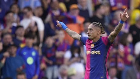 Barcelona, Raphinha'nın sözleşmesini 2028'e kadar uzattı