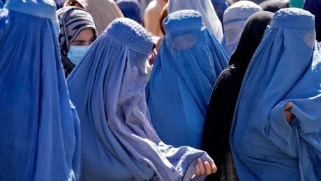 Entrechtung von Frauen: Internationaler Strafgerichtshof erlässt Haftbefehle gegen Taliban-Führer