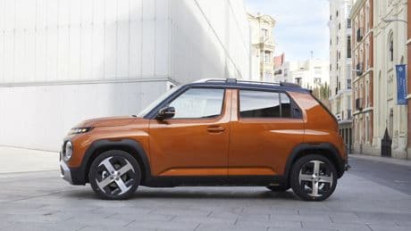 Eléctrico, amplio y muy económico: así es el nuevo urbano que está arrasando en la ciudad