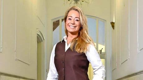 Karin (51) redt met undercoveroperaties dieren uit handen geldbeluste horrorfokkers