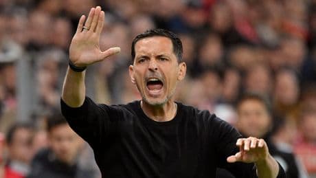 Champions League nah, aber … - Toppmöller gibt Eintracht Feier-Verbot