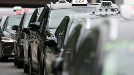"Je ne lâcherai rien": les taxis prêts au rapport de force pour faire plier le gouvernement