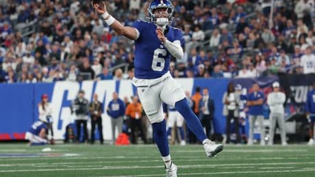 Jaxson Dart leads electric Giants touchdown drive before brief concussion scare