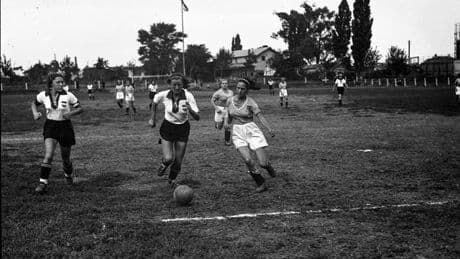 Frauenfußball in Österreich: "Kochen oder Fußball spielen?"
