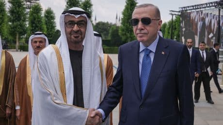 Cumhurbaşkanı Erdoğan, BAE Devlet Başkanı Al Nahyan'ı resmi törenle karşıladı