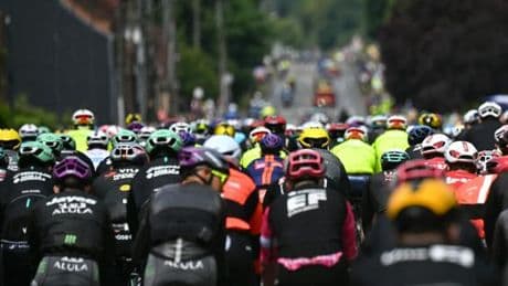 EN DIRECT | Tour de France 2025 : le peloton avance groupé entre Valenciennes et Dunkerque