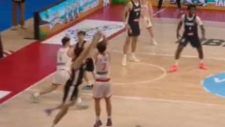 El increíble triple que le ha dado el Eurobasket Sub-18 a España