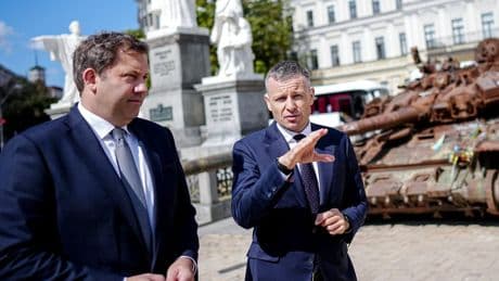 In Kiew: Lars Klingbeil spricht mit Selenskyj über Sicherheitsgarantien