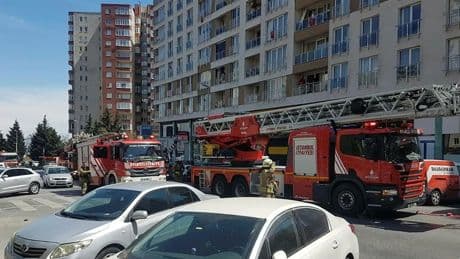Esenyurt'ta erkek öğrenci yurdunda yangın