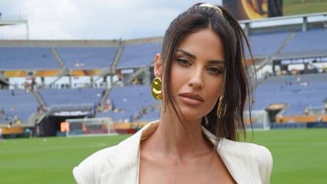 „Gebe meine Weiblichkeit nie auf“ - DAZN-Moderatorin bricht nach Outfit-Kritik ihr Schweigen