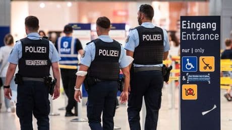 Flughafen Köln/Bonn: Geldwäscher landet nach Landung ins Gefängnis