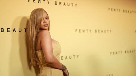 Rihanna Lands Her First New No. 1 In Almost A Decade