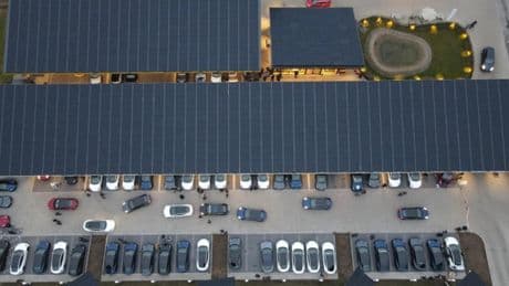 Ladepark mit Discounterpreisen: Hier zahlen E-Autofahrer im Sommer besonders wenig