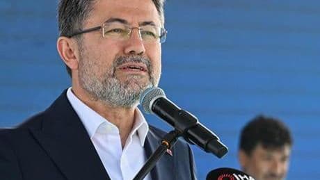 Bakan Yumaklı: Üreticilerimizi koruyan bir politika izlemeye gayret ediyoruz