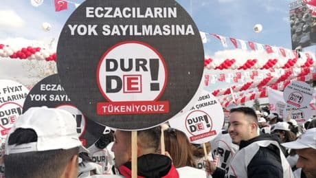 SES Adana Şubesi: “Kamu eczacıları görünmez değildir”