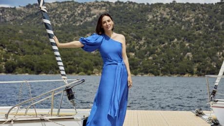 Tamara Falcó construye su verano ideal con tres destinos y una colección