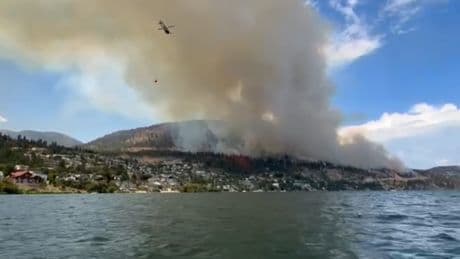 Fire near Peachland, B.C. ‘being held,’ many evacuees returning home