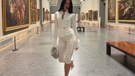 El Museo del Prado cerró sus puertas para que Dua Lipa pudiera crear contenido. Eso ha generado un furibundo debate