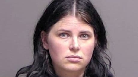 Fake nurse in Florida is arrested and accused of treating over 4,000 hospital patients without a license