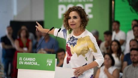 El PSOE-A paga la corrupción con la peor previsión de voto de su historia y una Montero incapaz de remontar