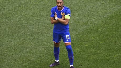 Mbappé, con gol y asistencia, da el bronce a Francia ante Alemania