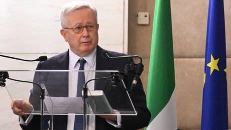 La nera profezia di Tremonti: "Spariranno pensioni e sanità"