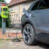Probleme nur bei Mercedes: EU-Autobauer erreichen dank Elektrofahrzeugen wohl CO2-Ziele