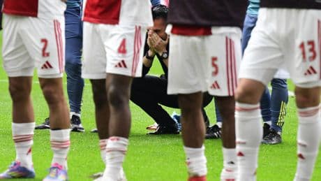 Zes minuten lang is Ajax koploper, maar dan komt er nieuws uit Rotterdam