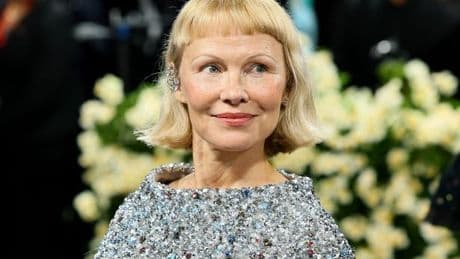 Pamela Anderson’s most dramatic Met Gala look yet—and the serum behind her radiant skin