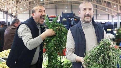 Anadolu'da vazgeçilmez bir yiyecek! Doğada kendiliğinden yetişiyor, faydaları saymakla bitmiyor