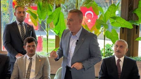 MHP'li Yönter'den İBB'ye rüşvet tepkisi: Baklava kutularında paralar gidip geliyor