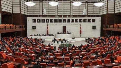Son dakika! 10. Yargı Paketi Meclis'te kabul edildi ve yasalaştı