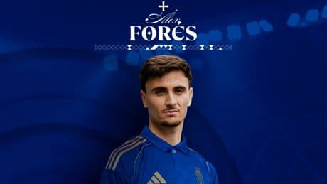 Álex Forés refuerza el ataque del Oviedo