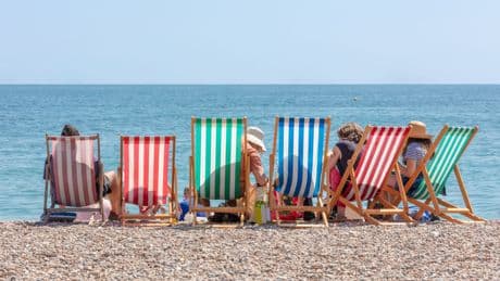 Quatre Français sur dix ne partent pas en vacances : radiographie d’un chiffre qui plafonne