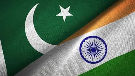 Hindistan, Pakistan'ı vuruyor