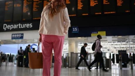 Au Royaume-Uni, l’État renationalise un premier groupe ferroviaire