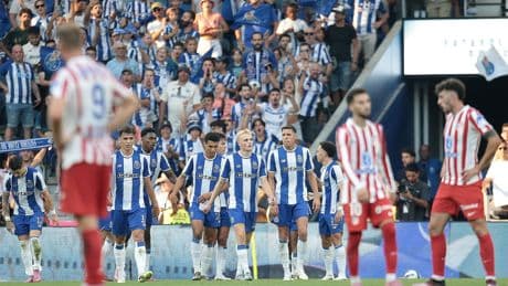 El Oporto se impone al Atlético en el emotivo homenaje a Diogo Jota (1-0)