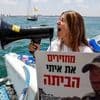 Um ihnen „so nahe wie möglich“ zu sein: Angehörige israelischer Geiseln stechen Richtung Gaza in See