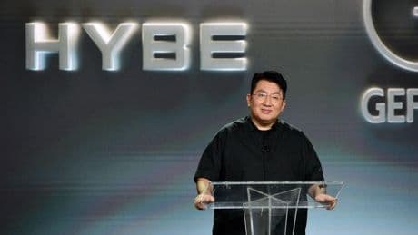 HYBE Chairman Bang Si-Hyuk Apologizes In Leaked Email To Employees
