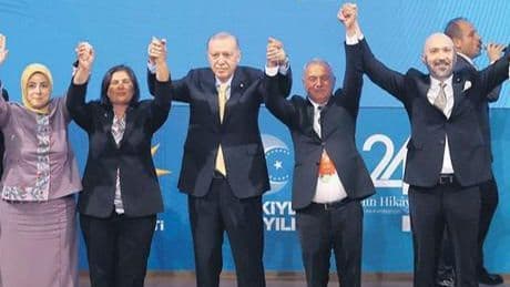 Erdoğan, AK Parti’nin 24. kuruluş yıldönümünde önemli mesajlar verdi: ‘Bizde emeklilik kenara çekilmek yok