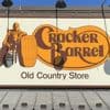 Comment un changement de logo de la chaîne de restaurants Cracker Barrel éveille la colère des conservateurs américains