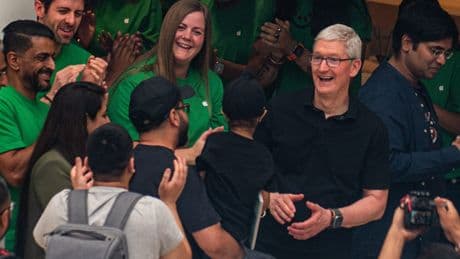 Apple's shopping list, and how to get a job offer from Meta