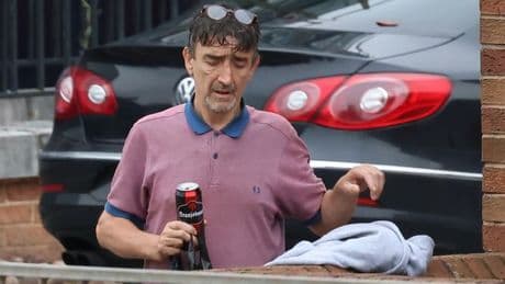 Bungling burglar screamed 'help me, I'm stuck' to homeowner after getting lodged in window