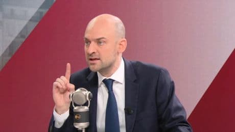 "Présentons la puissance de feu de notre dissuasion": le ministre Jean-Noël Barrot a peur que si l'UE cède aujourd'hui devant Trump elle se soumettra à la Chine demain