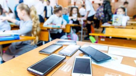 Two Edinburgh secondary schools to be first in Scotland to trial zero phone policy