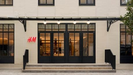 «Vous trouverez moins de basics, plus de mode»: en perte de vitesse, H&M ouvre un concept store pour muscler son offre